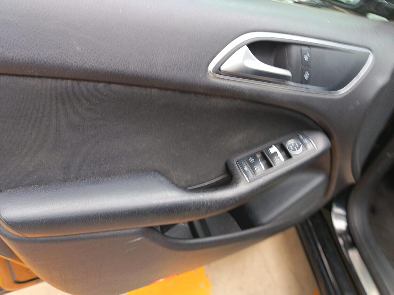 Mercedes-benz B 180 CDI Premium