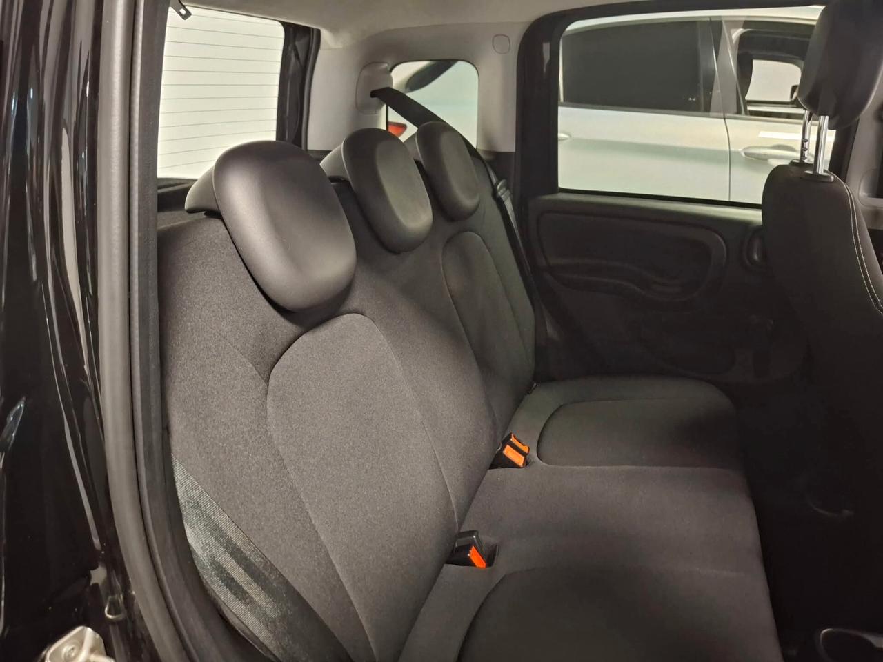 Fiat Panda 1.0 Hybrid City Cross full optional