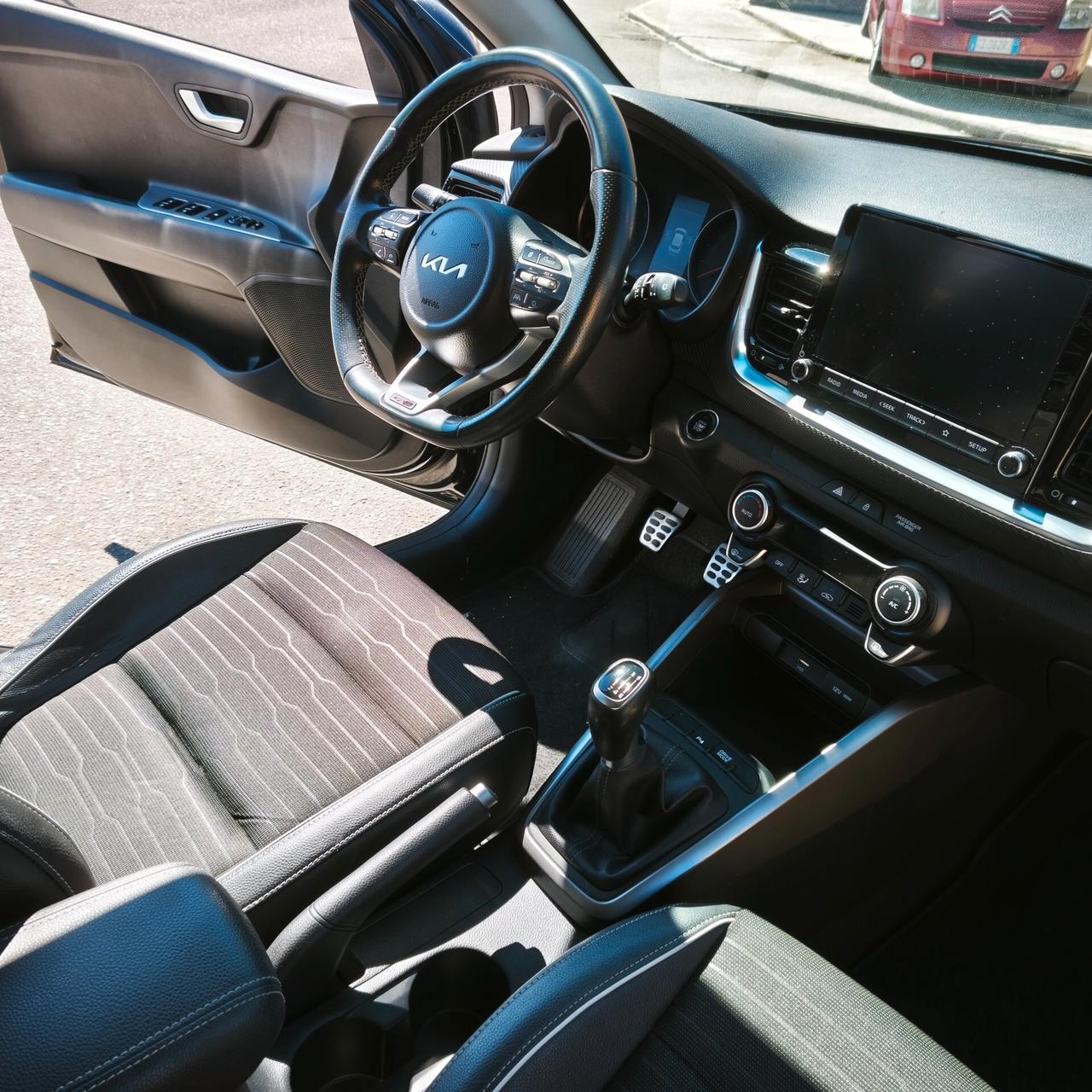 Kia Stonic 1.0 T-GDi 100 CV MHEV iMT GT Line