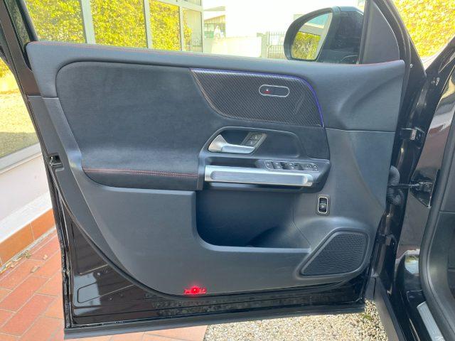 MERCEDES-BENZ GLB 200 d Automatic AMG Line Premium *DISTRONIC*