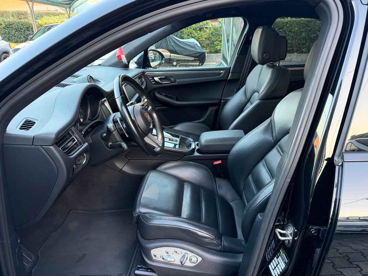 Porsche Macan 2.0 pdk