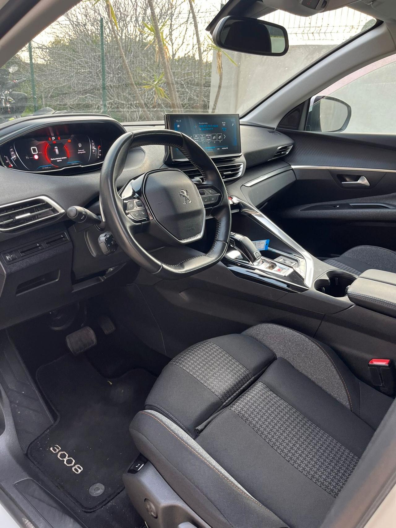 Peugeot 3008 BlueHDi 130 S&S Active Business