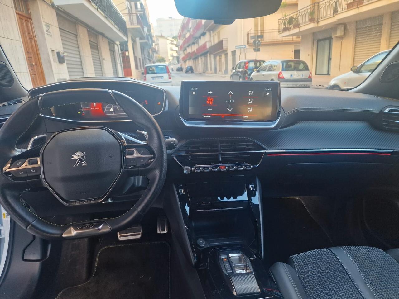 Peugeot 2008 BlueHDi 130 S&S EAT8 GT Pack