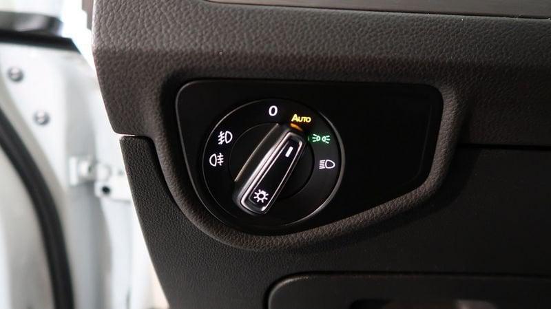 Volkswagen Touran Touran 1.5 tsi Business 150cv dsg #NAVIGATORE#CARPLAY#