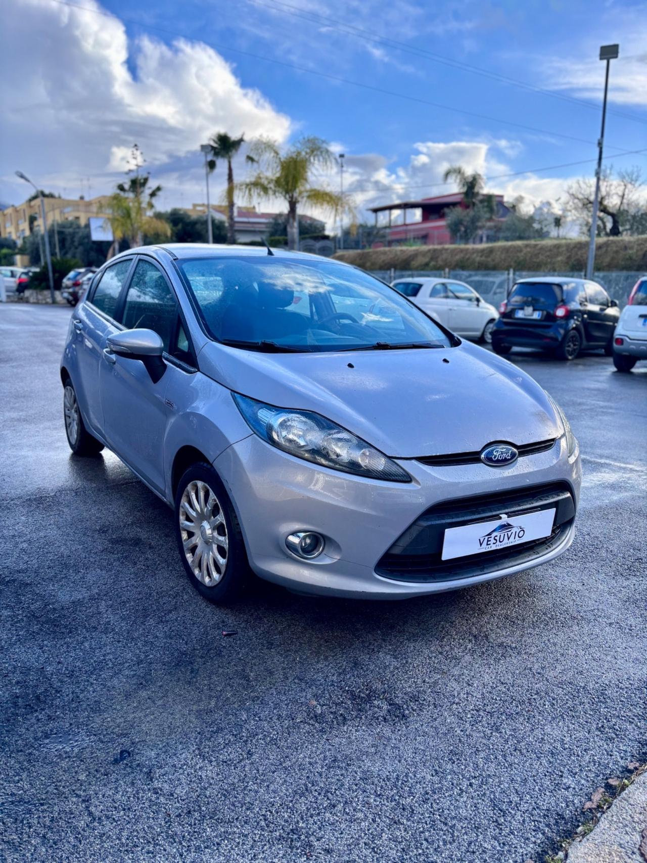 Ford Fiesta 1.4 TDCi 70CV 5 porte