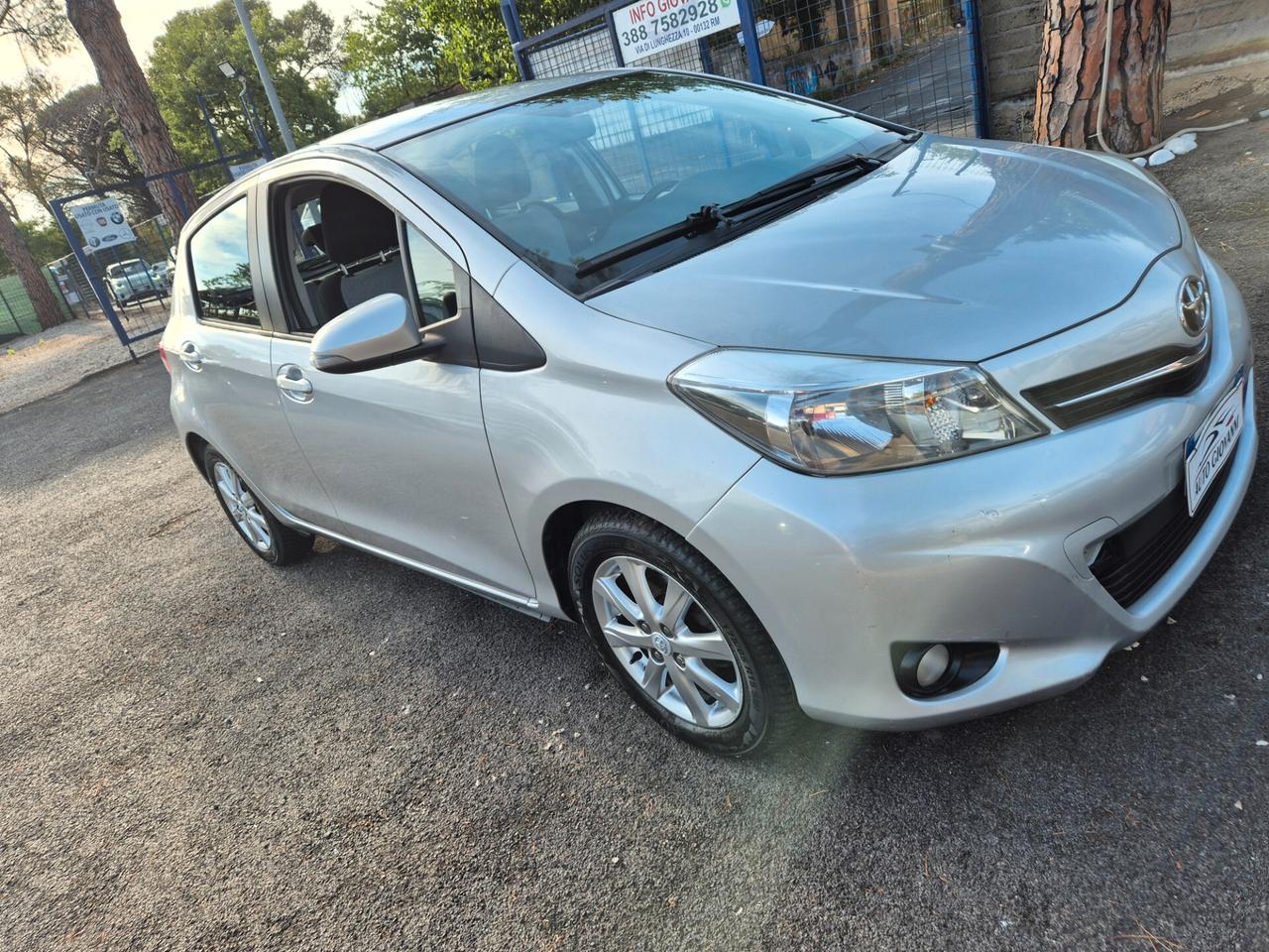 Toyota Yaris 1.4 D-4D 5 porte Lounge