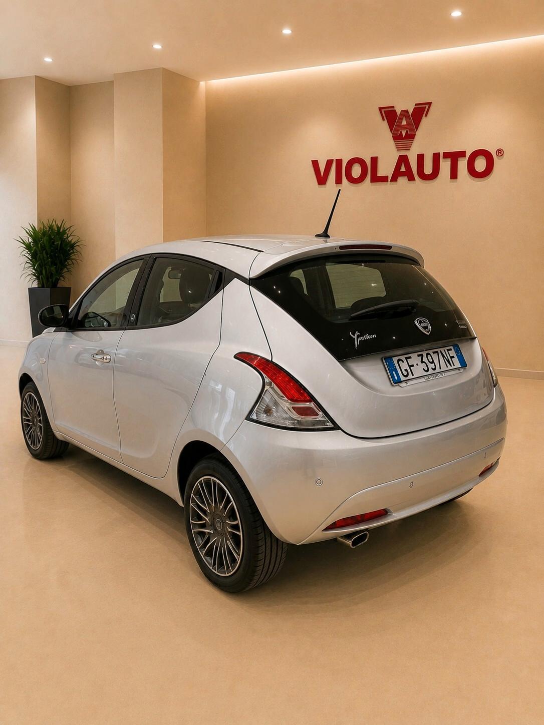 Lancia Ypsilon 1.0 FireFly 5 porte S&S Hybrid Ecochic Gold