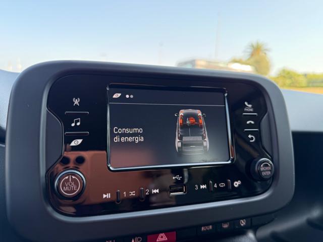 FIAT Panda 1.0 HYBRID CITY LIFE+CLIMATRONIC+SCHERMO+5POSTI