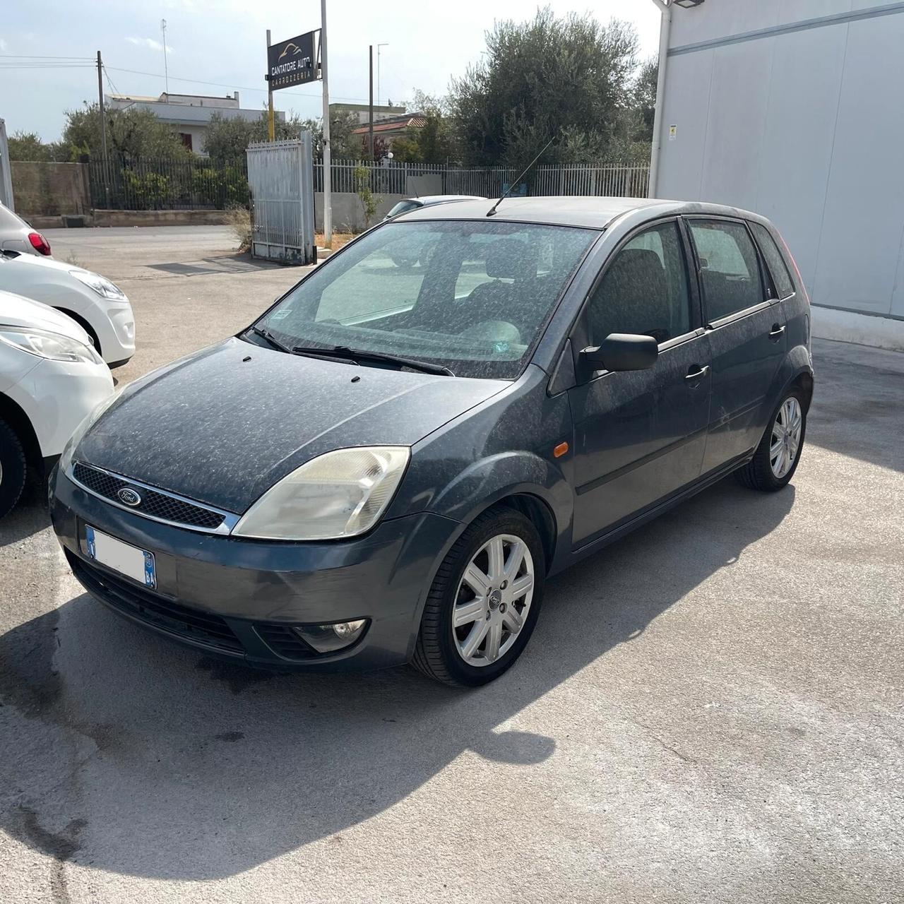Ford Fiesta 1.4 TDCi 69cv Ghia