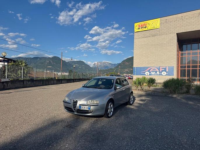 Alfa Romeo 147 1.9 JTD M-JET 16V 5 porte Prog.