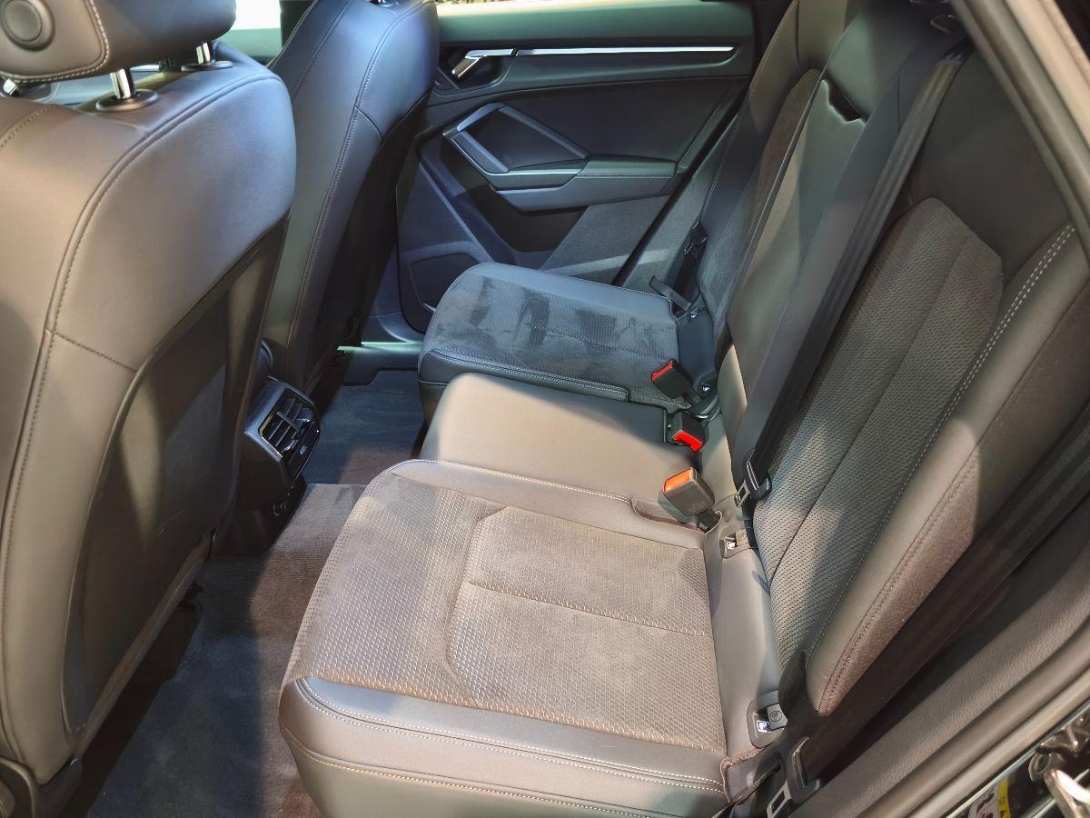 AUDI Q3 Sportback SPB 40 TDI Identity Black S-line