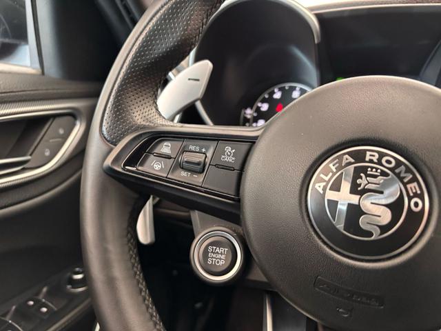 ALFA ROMEO Giulia 2.0 Turbo 280 CV AT8 AWD Q4 Veloce in arrivo