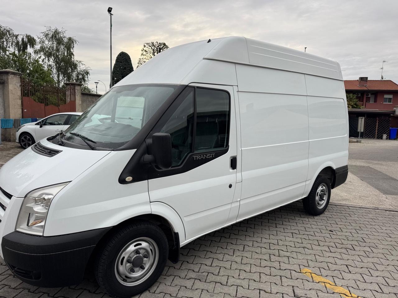 Ford 2.2 TDCI furgone tetto alto PM 37000 km