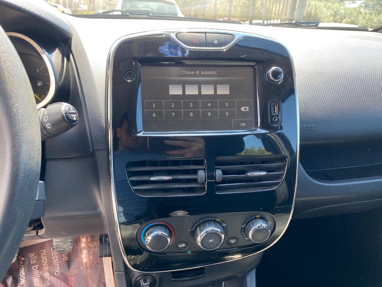 Renault Clio 1.5 dCi 8V 90CV GANCIO DI TRAINO