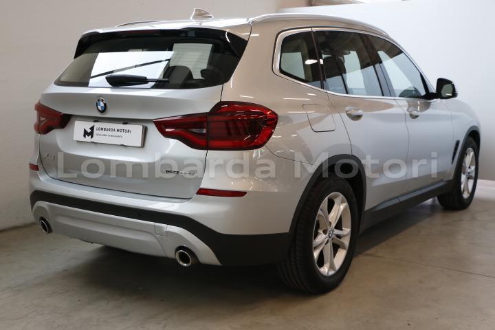 BMW X3 xdrive20i Business Advantage 184cv auto