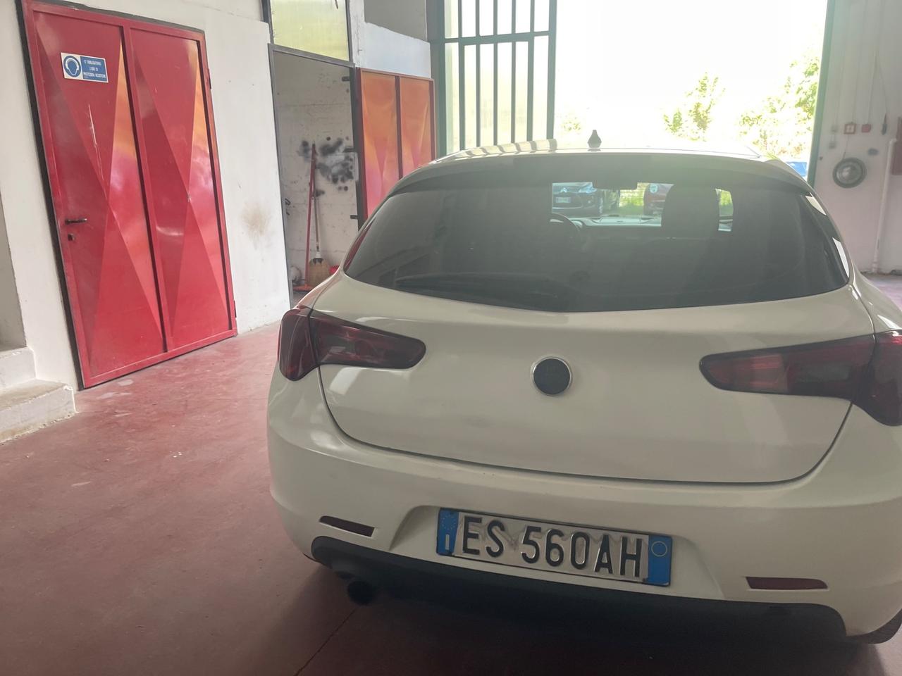 Alfa Romeo Giulietta 1.6 JTDm-2 105 CV Exclusive