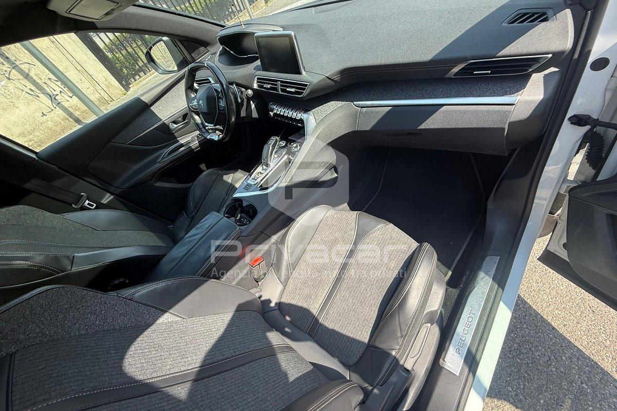 PEUGEOT 5008 BlueHDi 130 S&S EAT8 GT Line