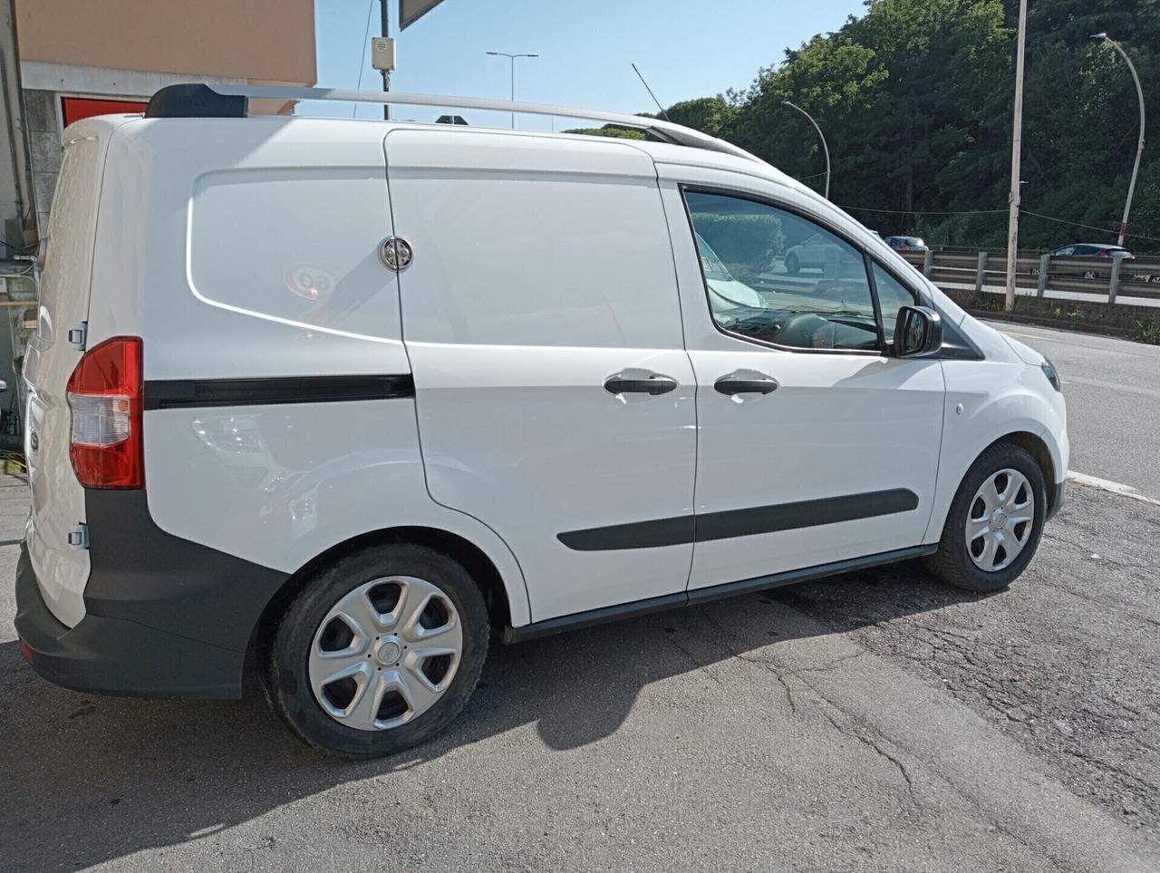Ford Transit Courier 1.5 TDCi 75CV 2020 euro6 uniproprietario