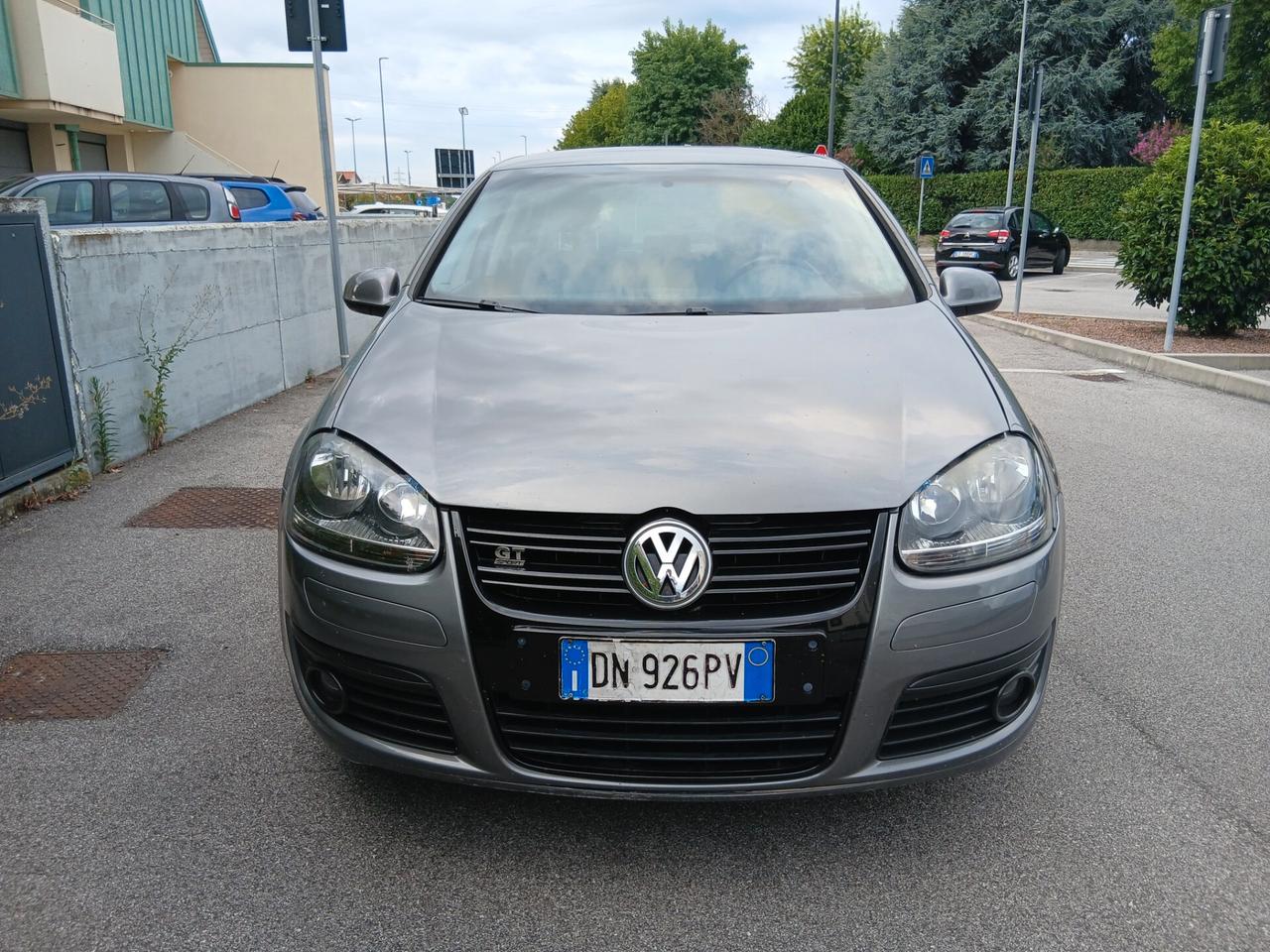 Volkswagen Golf 2.0 TDI DPF 5p. DSG GT Sport CAMBIO DA SISTEMARE