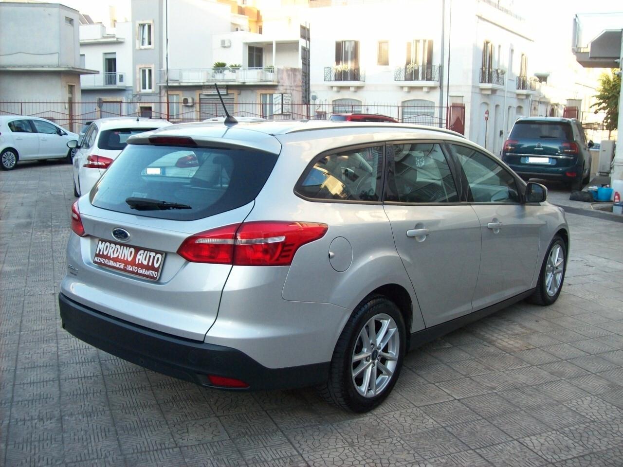 Ford Focus SW 1.5 TDCi 120CV S&S Titanium Navy