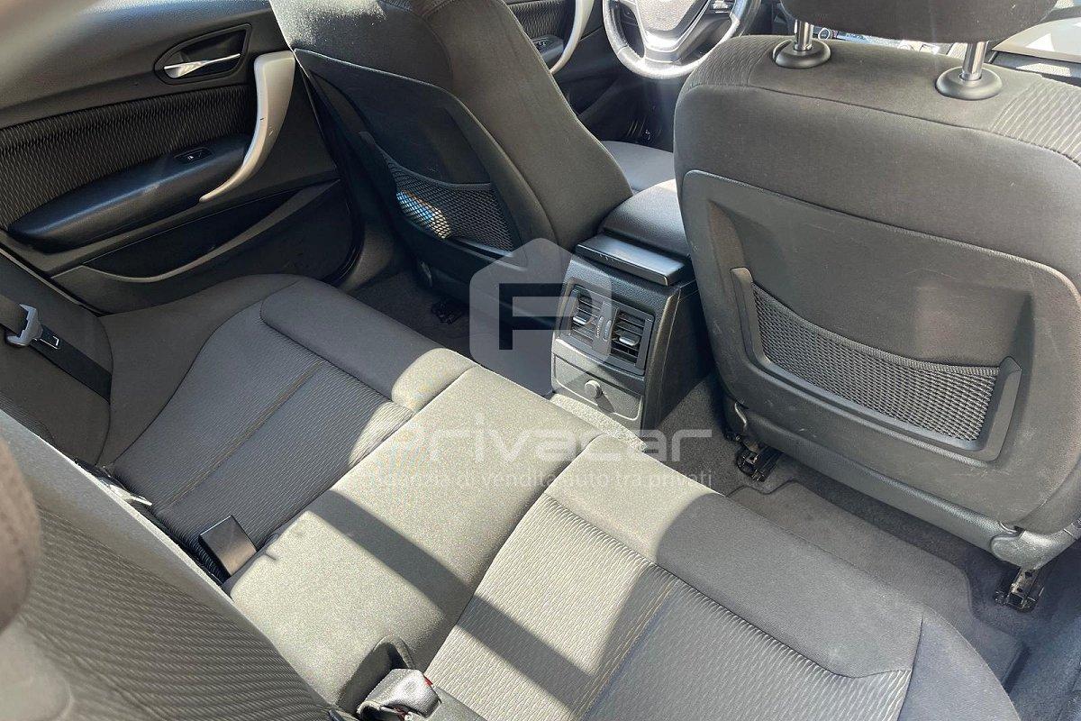 BMW 116d 5p. Advantage