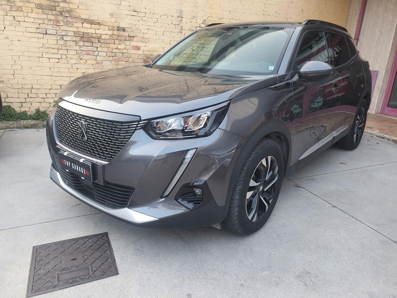 Peugeot 2008 PureTech 100 S&S Allure Pack