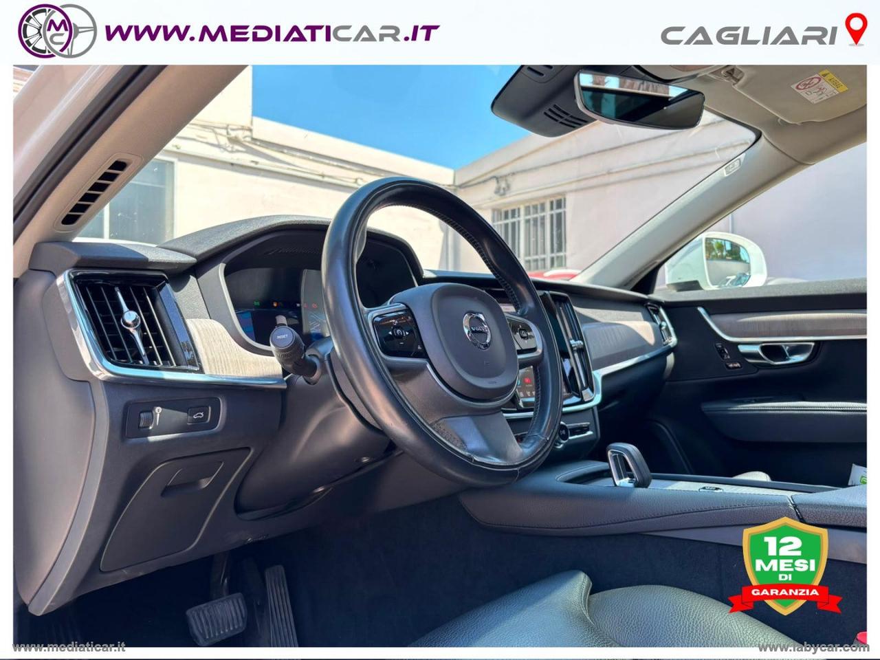 VOLVO V90 Cross Country B4