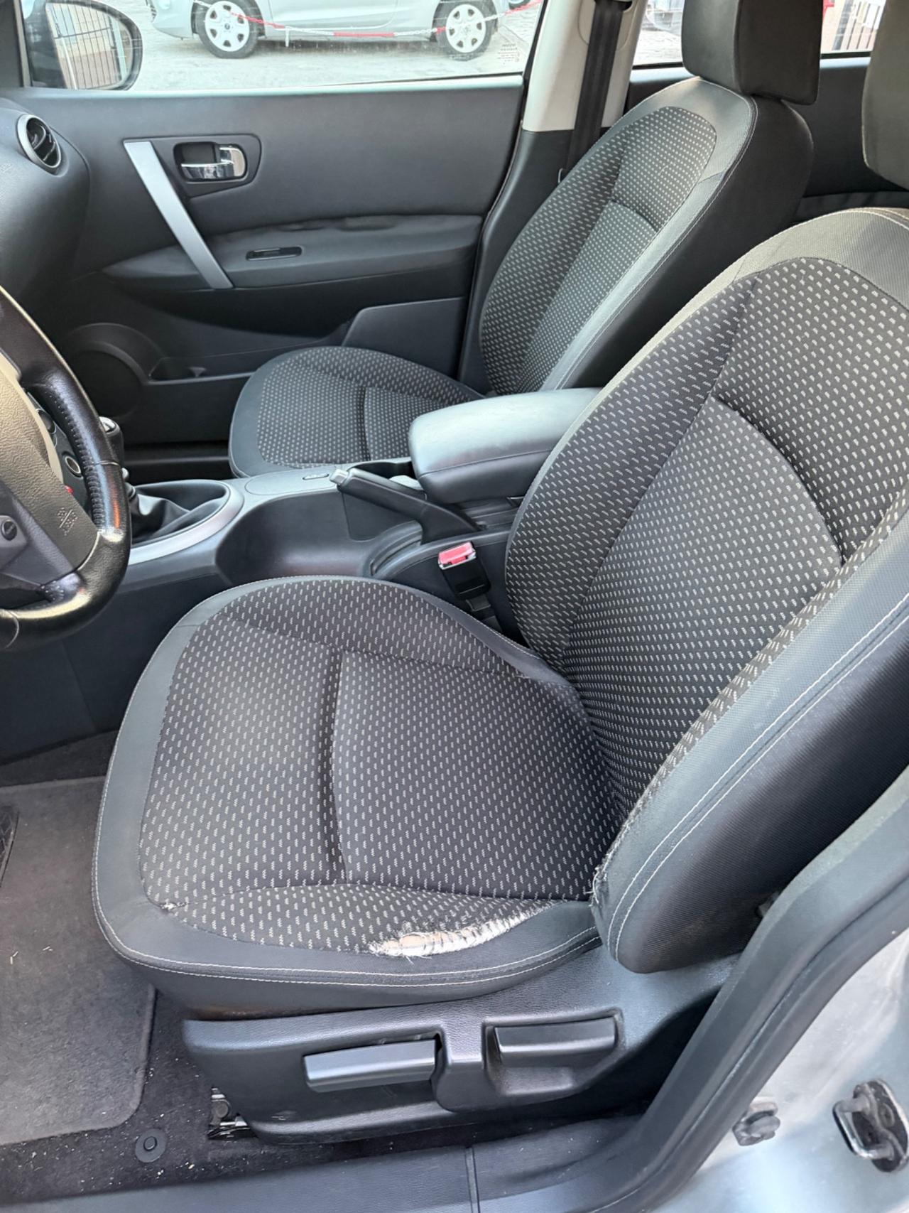 Nissan Qashqai 1.5 dCi Tekna NEOPATENTATI PRONTA CONSEGNA