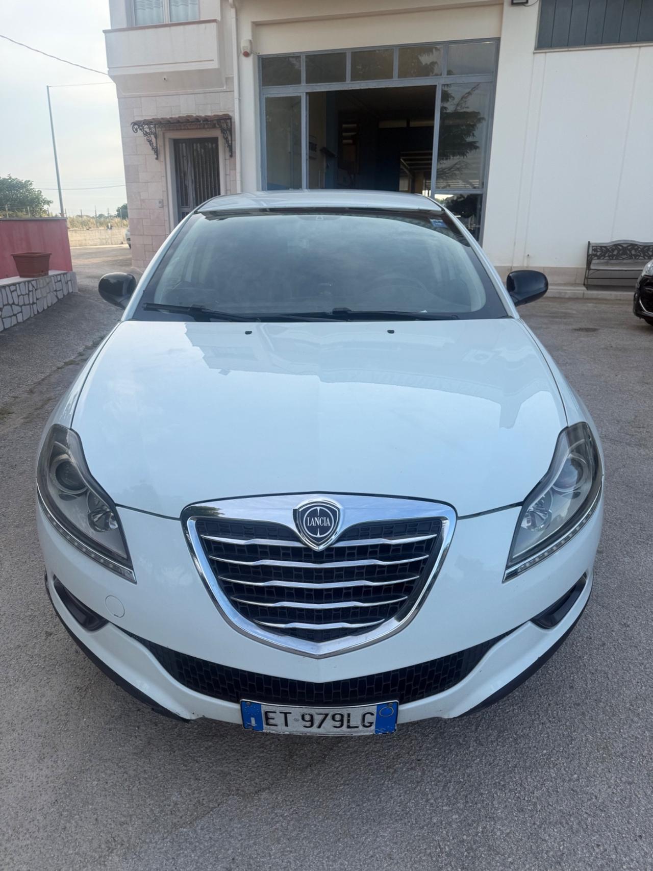 Lancia Delta 1.6 MJT DPF Gold