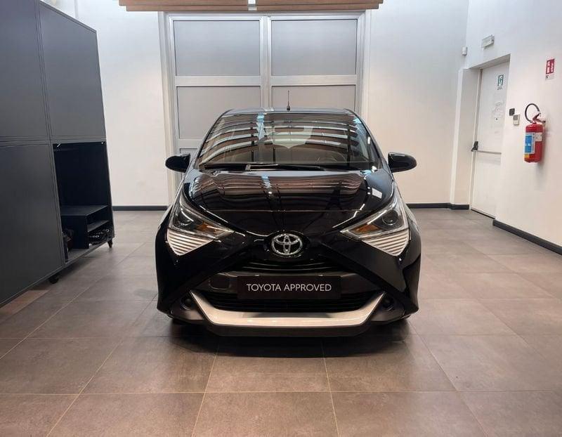 Toyota Aygo Connect 1.0 VVT-i 72 CV 5 porte x-play