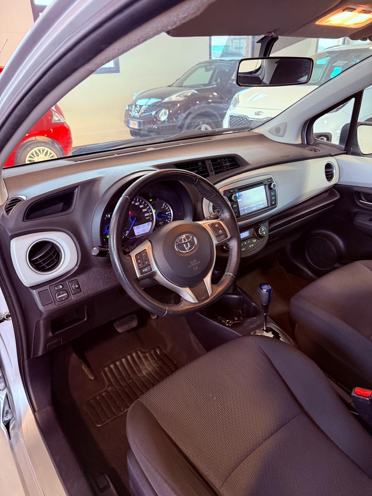 Toyota Yaris 1.5 Hybrid 5 porte Lounge Più