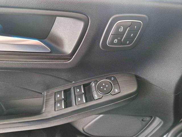 FORD Kuga 2.5 Plug In Hybrid 225 CV CVT VIGNALE