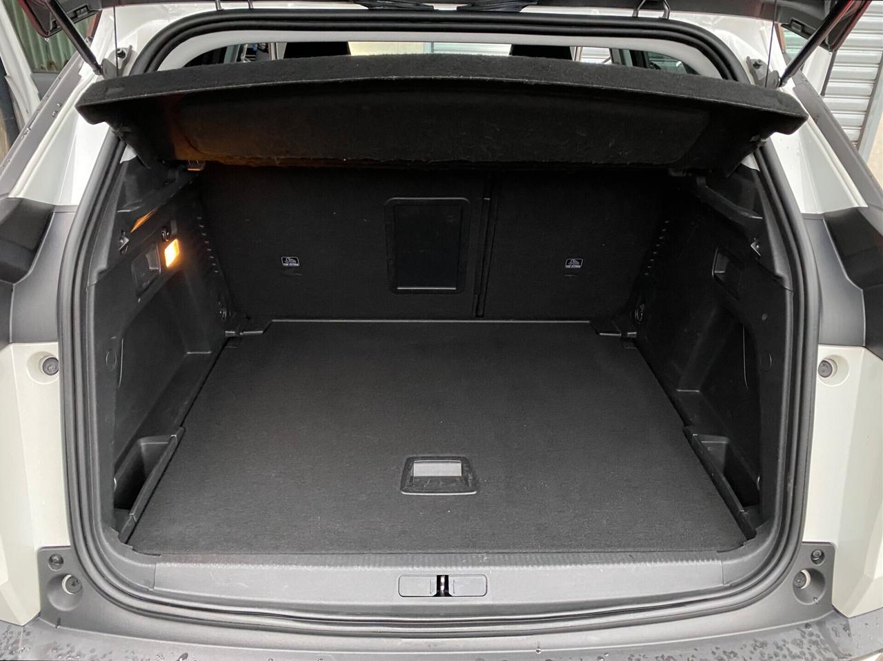 Peugeot 3008 1.5 BlueHDi 130cv S&S EAT8 Allure