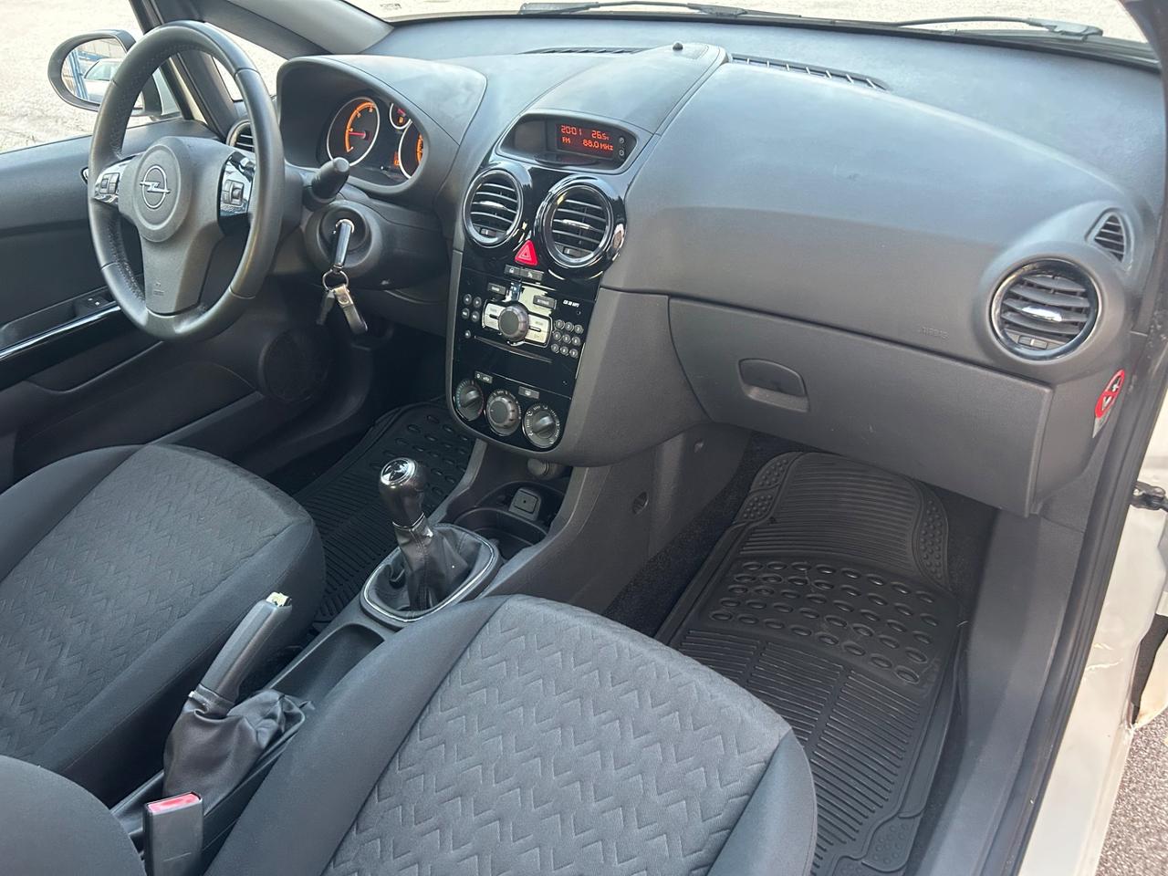 Opel Corsa 1.3 CDTI 75 2013