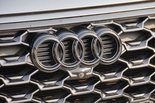 AUDI Q5 40 TDI 204 CV quattro S tronic Identity Black