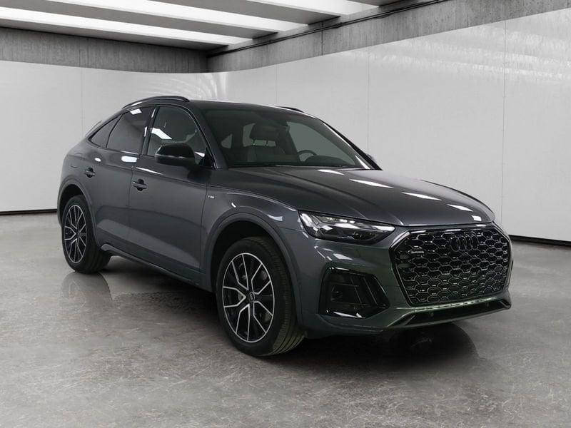 Audi Q5 Sportback 40 2.0 tdi mhev 12V Identity Black quattro s-tronic