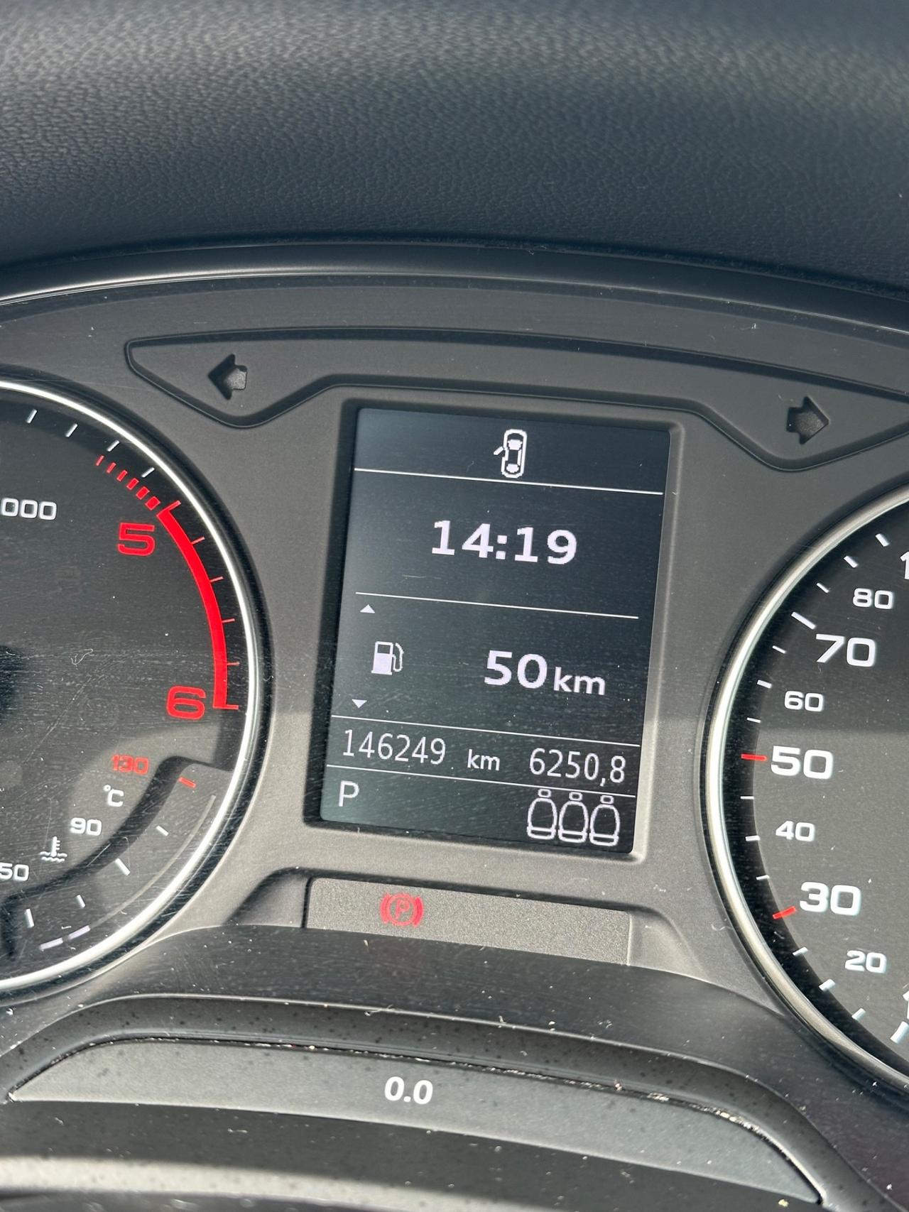 Audi Q2 30 TDI S tronic Identity Black