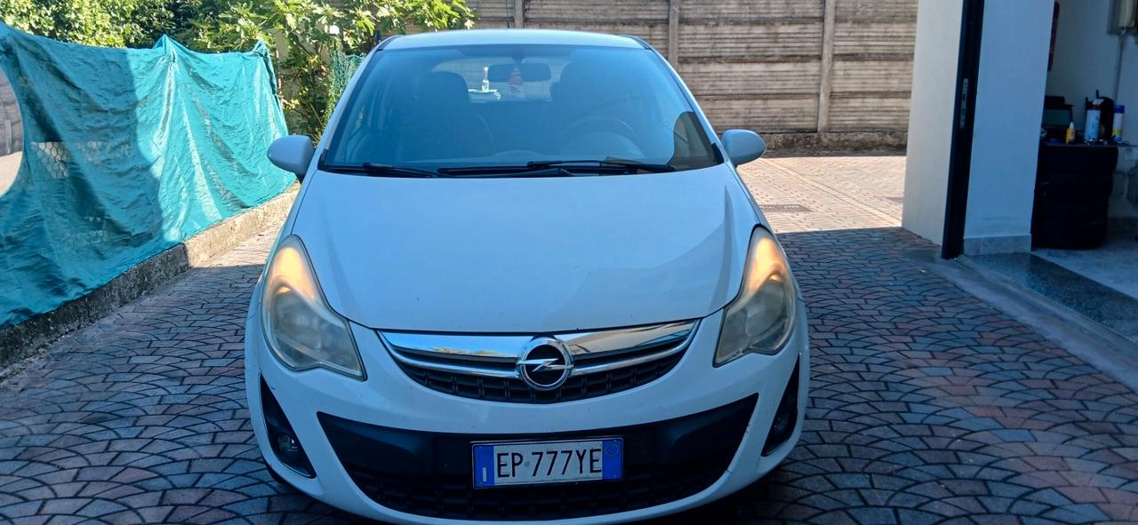 Opel Corsa GPL motore rotto