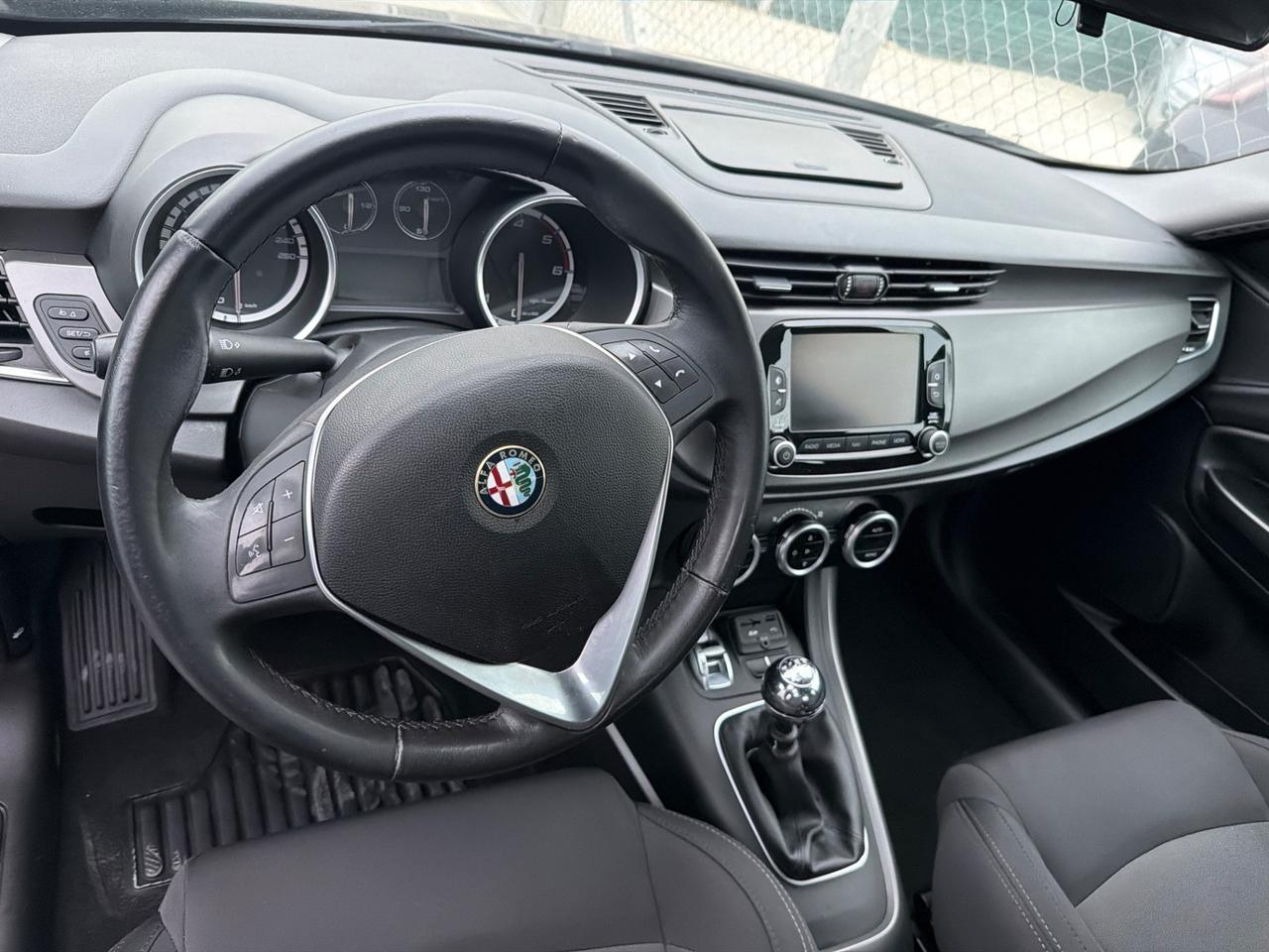 Alfa Romeo Giulietta 1.6 JTDm-2 120 CV Distinctive