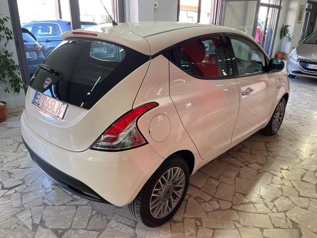 LANCIA Ypsilon 0.9 TwinAir 85 CV 5 porte S&S DFN Gold