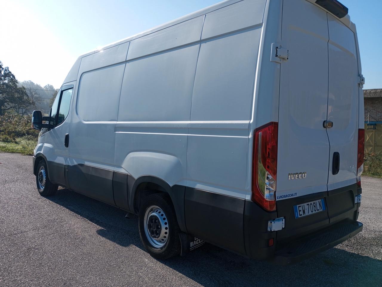 Iveco Daily 35S15 Medio Alto