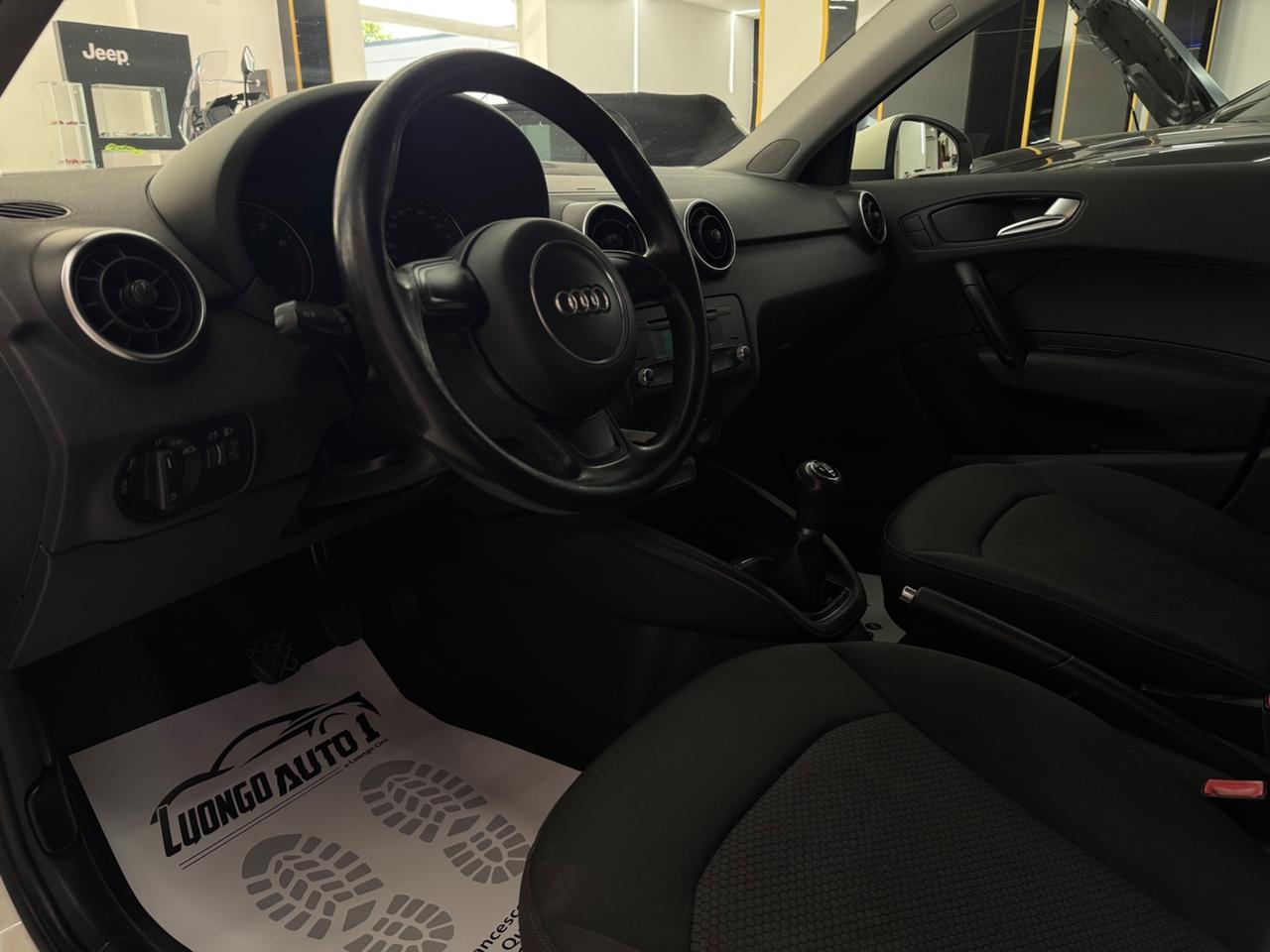 Audi A1 1.2 TFSI Admired Full Optional
