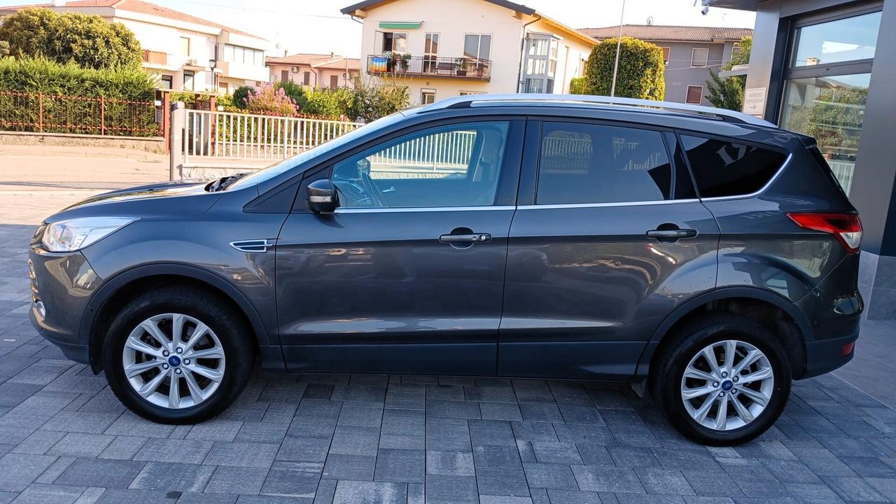 Ford Kuga 2.0 TDCI 150 CV S&S 4WD Titanium