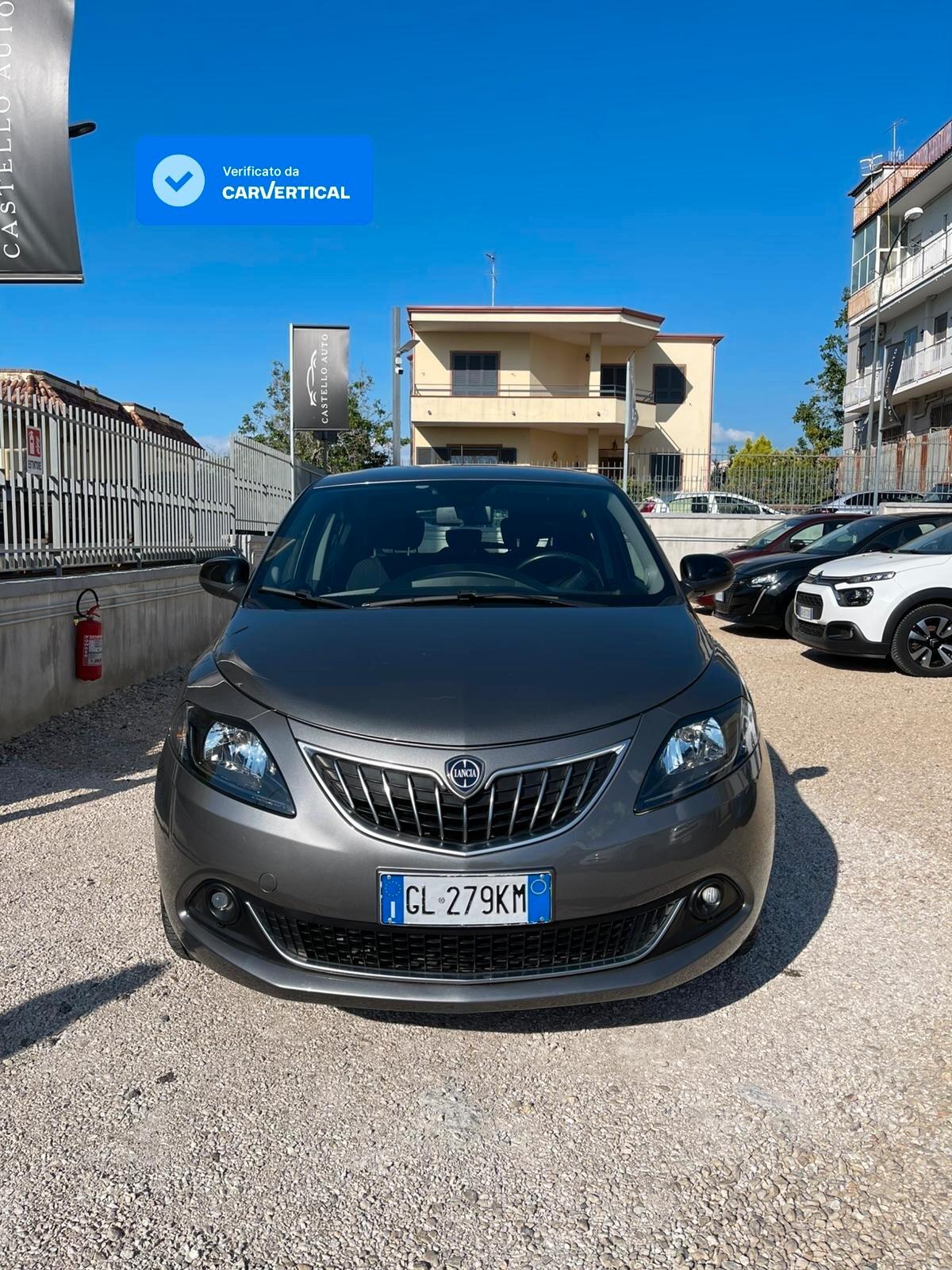 Lancia Ypsilon 1.0 FireFly 5 porte S&S Hybrid Gold Plus