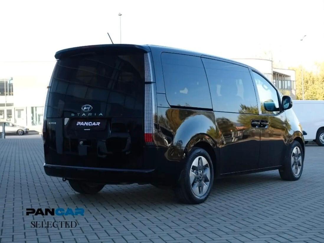 Hyundai Staria 2.2 AT 2WD 9 posti Wagon