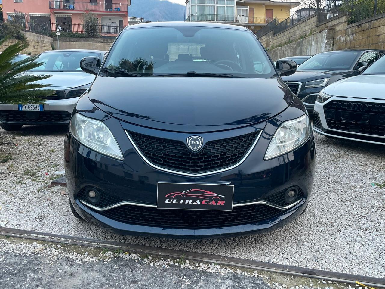 Lancia Ypsilon 1.2 69 CV 5 porte Gold