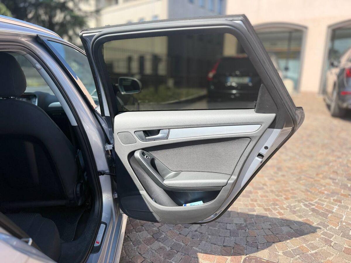Audi A4 2.0 tdi Business 150cv multitronic E5