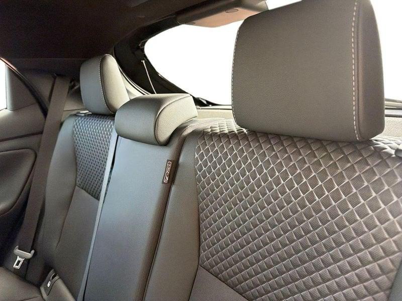 Toyota Yaris Yaris 1.5h 130 Lounge