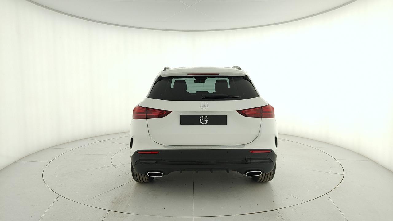 Mercedes-Benz GLA 200 d Automatic 4MATIC