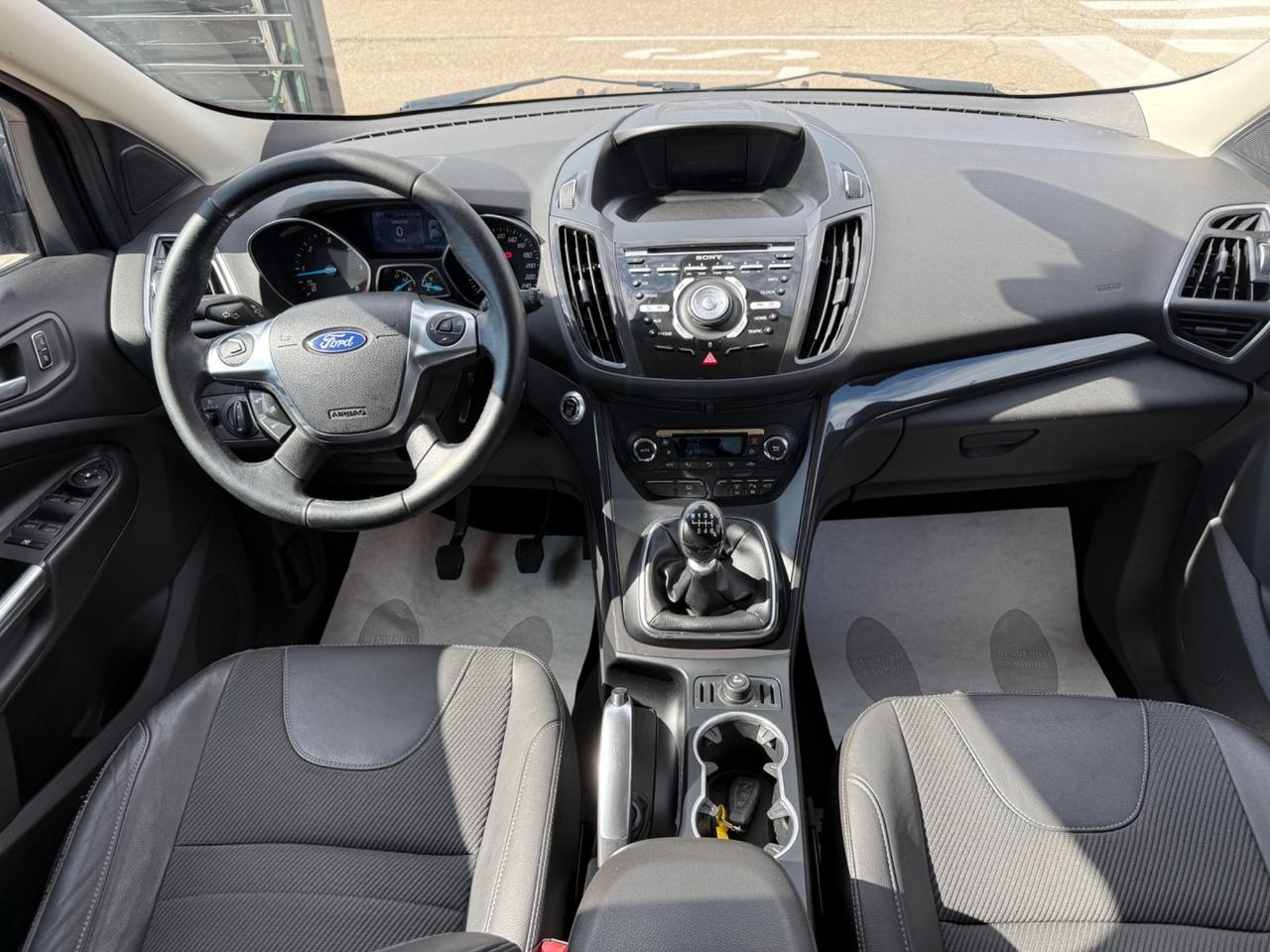 Ford Kuga 2.0 TDCI 140 CV 4WD Titanium
